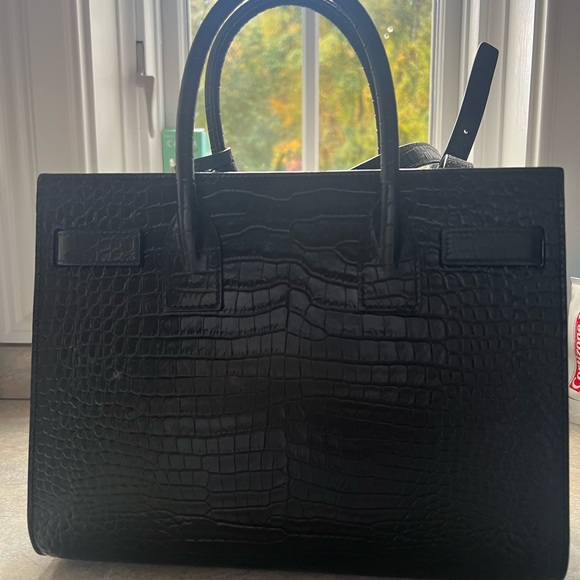 Sac De Jour nano croc-effect leather tote - Picture 2 of 3